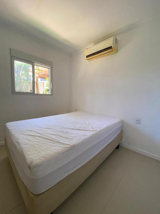 Casa Tranquila 500 Metros Da Praia Do Campeche フロリアノポリス エクステリア 写真