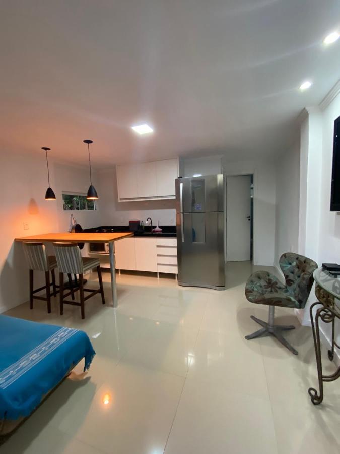 Casa Tranquila 500 Metros Da Praia Do Campeche フロリアノポリス エクステリア 写真